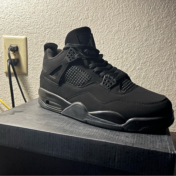 Jordan Air 4 Blackcats